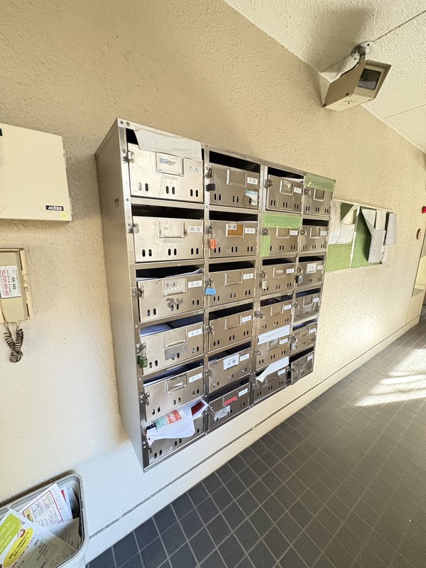 2/2 エントランス