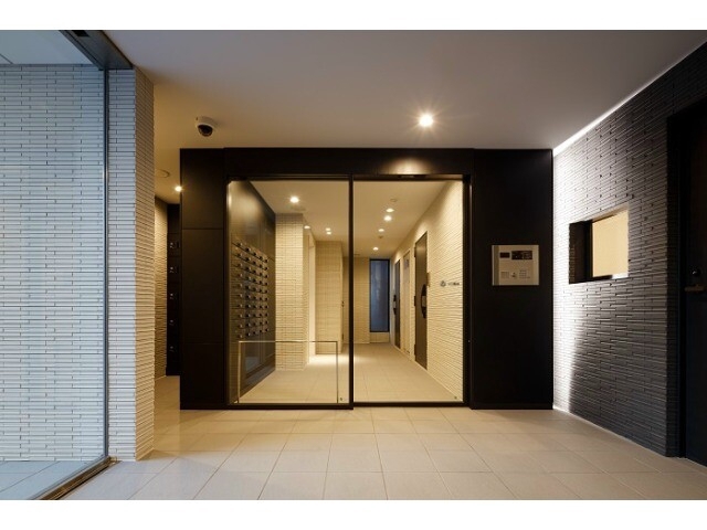 13/21 エントランス