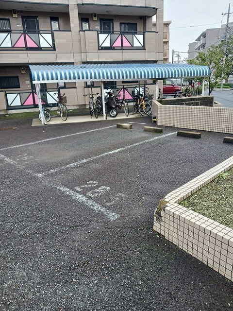 14/22 駐車場