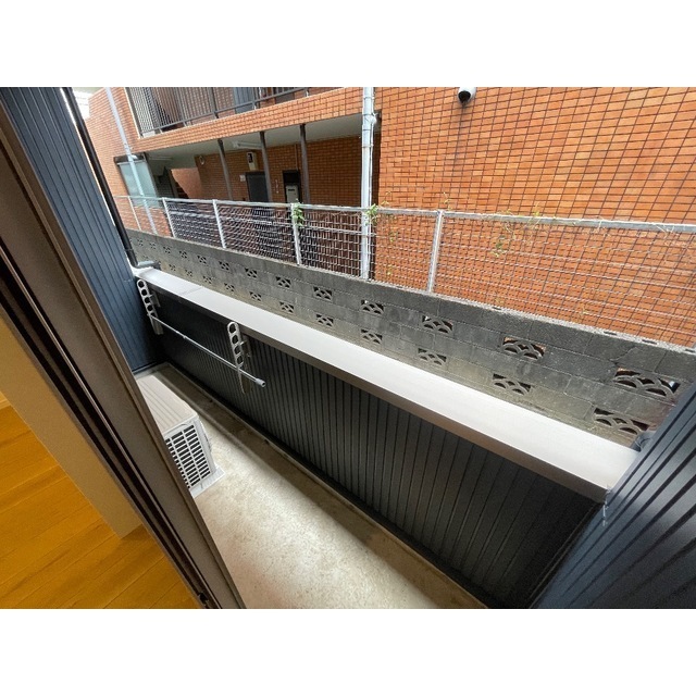 15/18 バルコニー