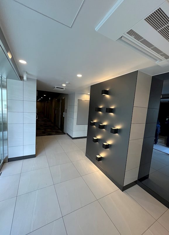 15/15 エントランス