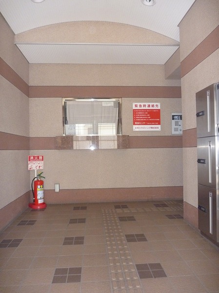 3/4 エントランス