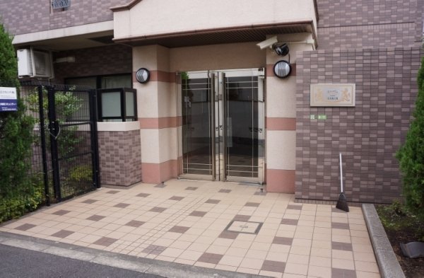 4/4 エントランス