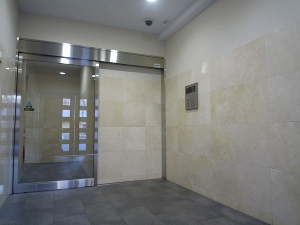 3/3 エントランス