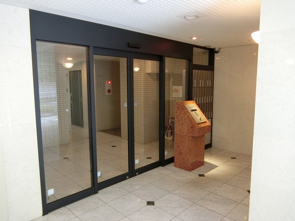 4/4 エントランス