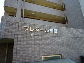 15/15 エントランス