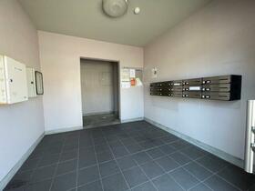 16/17 エントランス