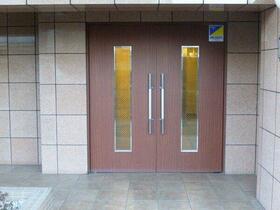 15/16 エントランス