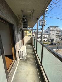 13/16 バルコニー