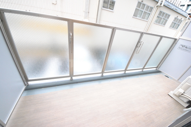15/26 バルコニー