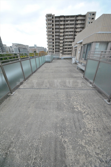 25/30 バルコニー