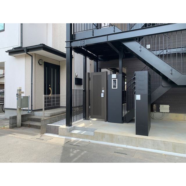 22/22 エントランス