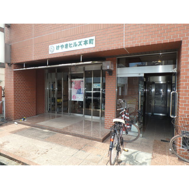 17/27 エントランス