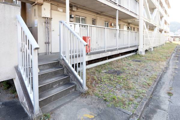 16/26 エントランス