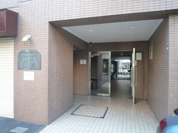 3/4 エントランス