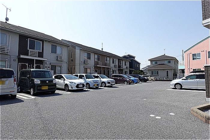 18/21 駐車場