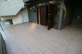 2/2 エントランス