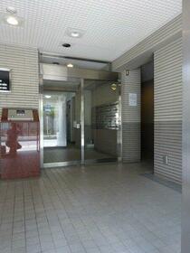 15/15 エントランス