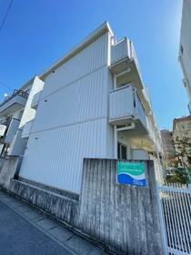 15/15 エントランス