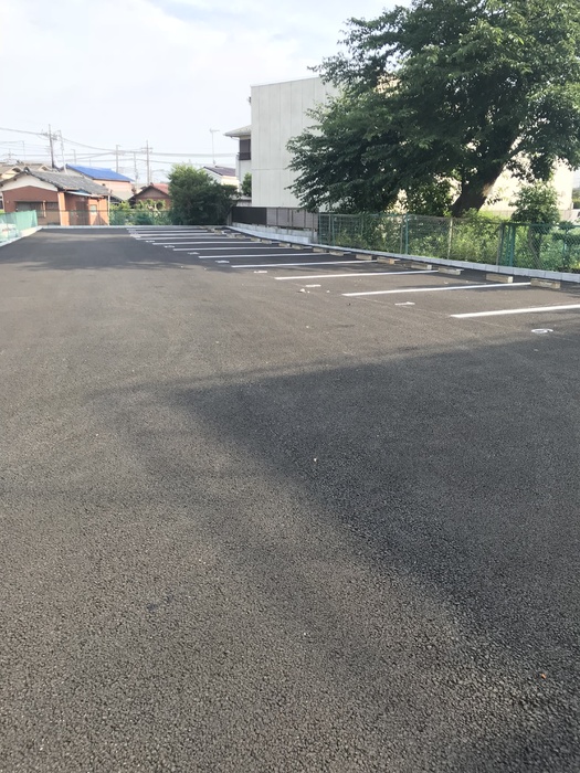 13/13 駐車場