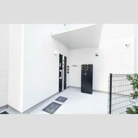 14/14 エントランス