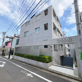 シュロス初台の間取り