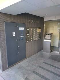 16/16 エントランス