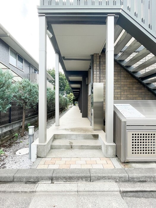 4/4 エントランス