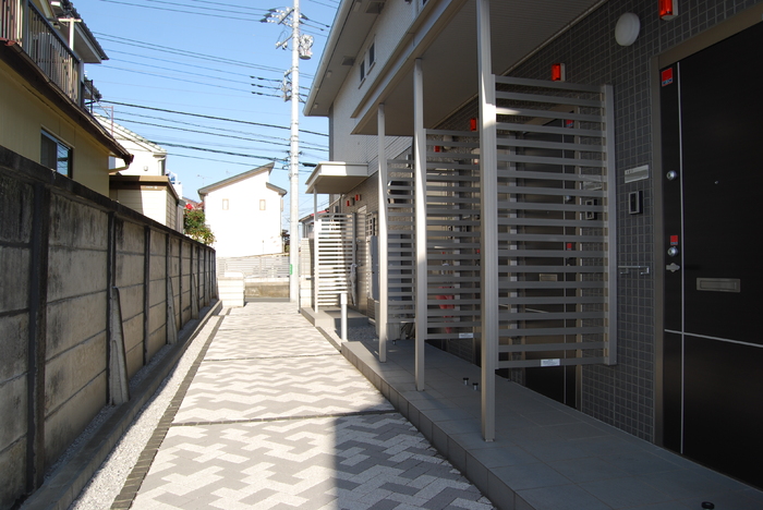 13/15 エントランス