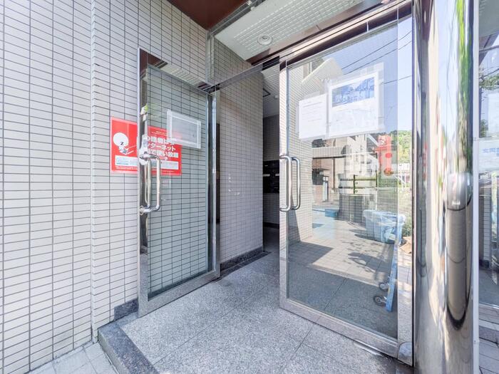 4/4 エントランス