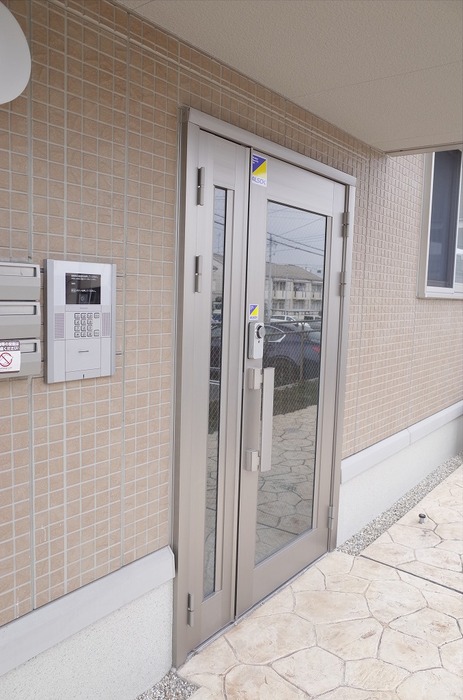 17/18 エントランス