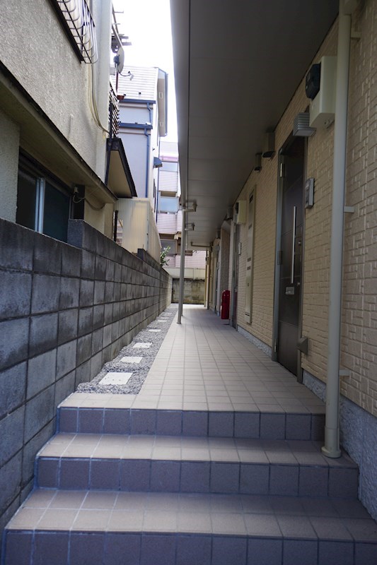 17/17 エントランス