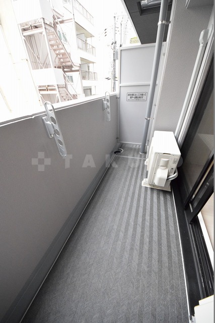 13/27 バルコニー