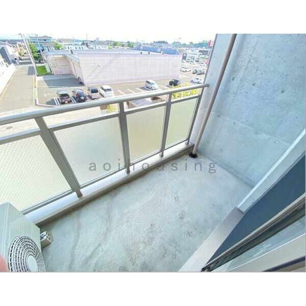 14/28 バルコニー