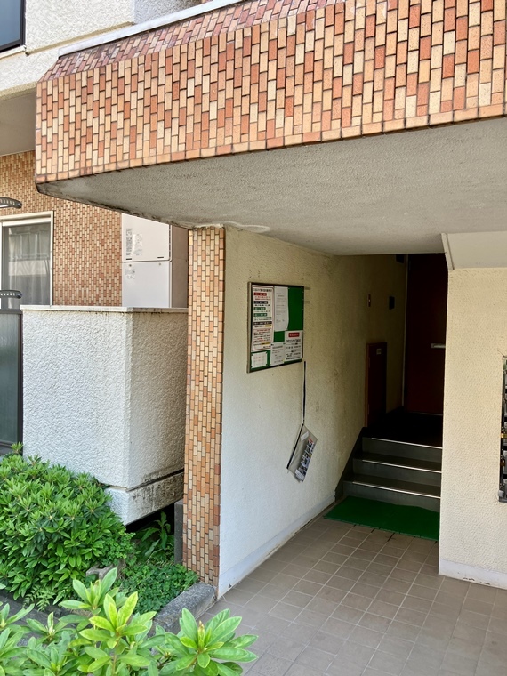 15/16 エントランス