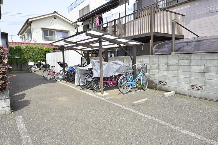 17/17 エントランス