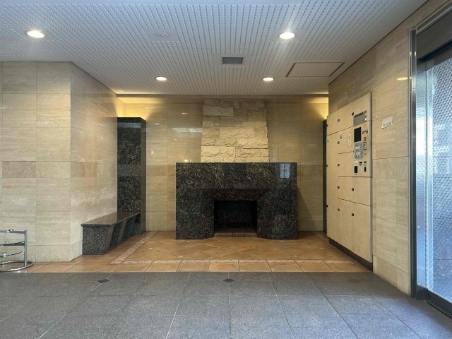 3/7 エントランス