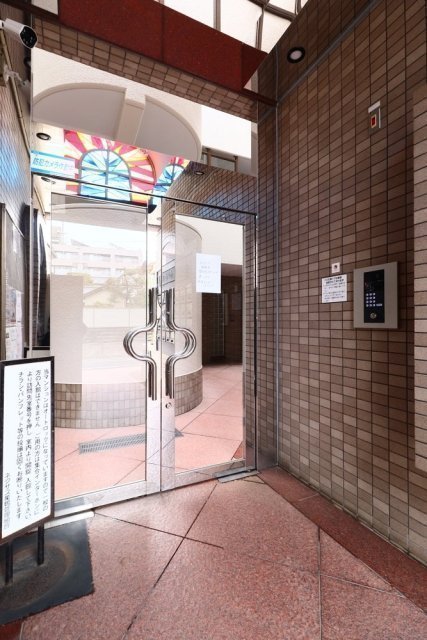 15/16 エントランス