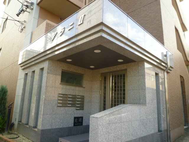 15/21 エントランス