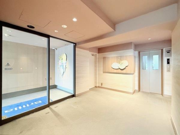 20/27 エントランス