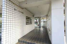 2/3 エントランス