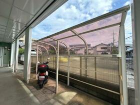 13/13 エントランス