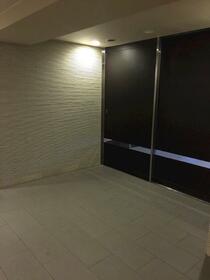 14/14 エントランス