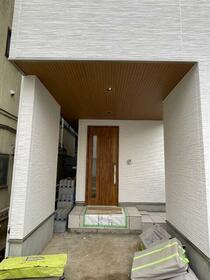 16/16 エントランス