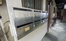 13/13 エントランス