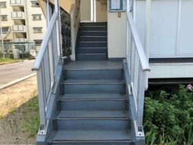 16/16 エントランス