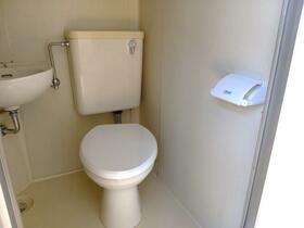 14/16 トイレ