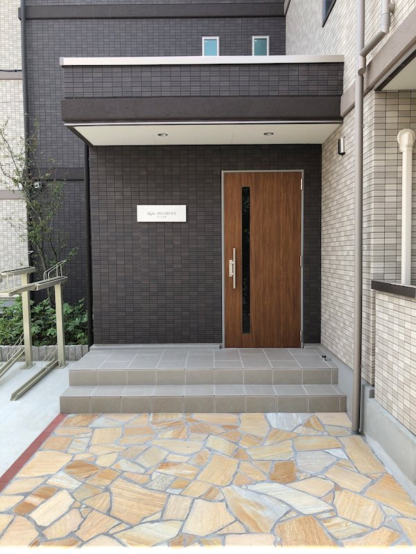 16/26 エントランス