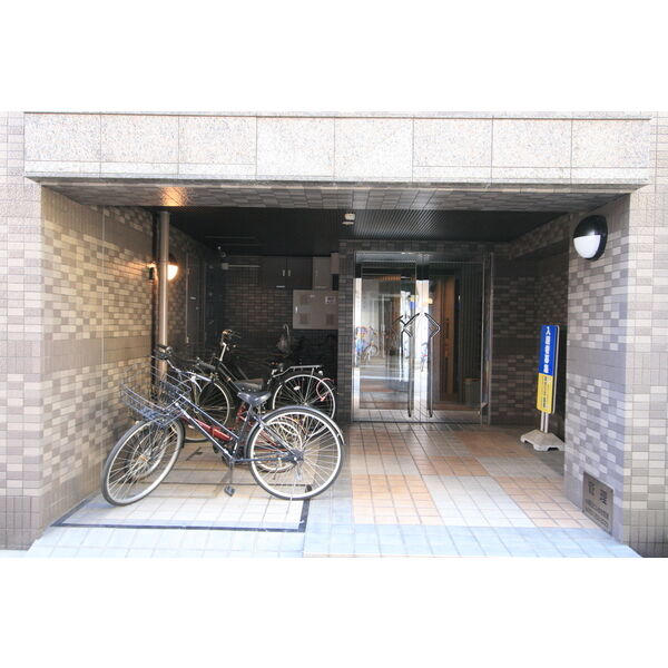 15/20 エントランス