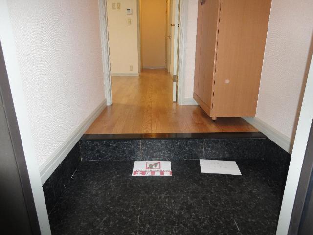 13/30 玄関